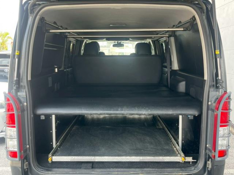 トヨタ ハイエースバン