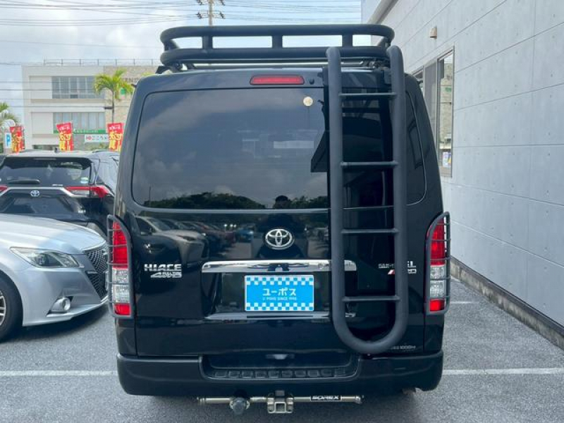 トヨタ ハイエースバン