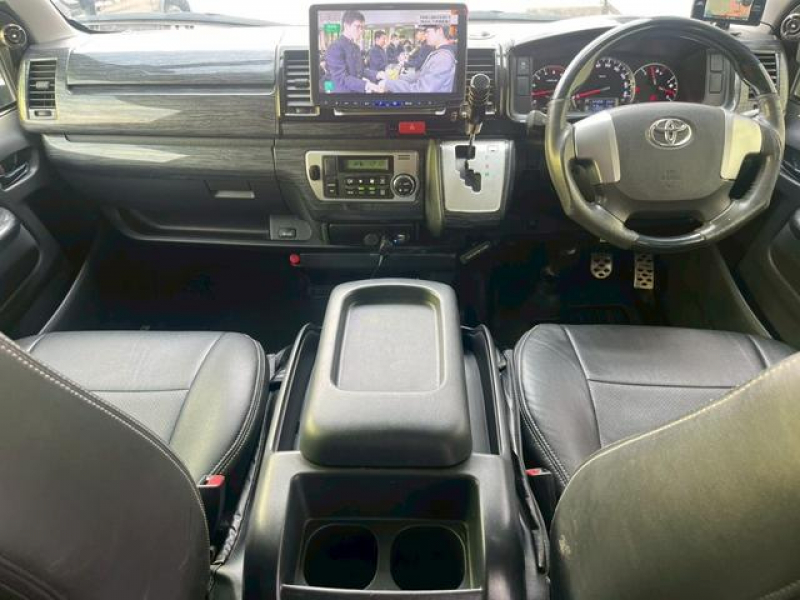 トヨタ ハイエースバン