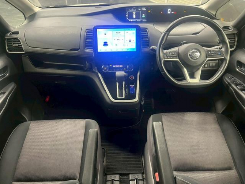 日産 セレナ