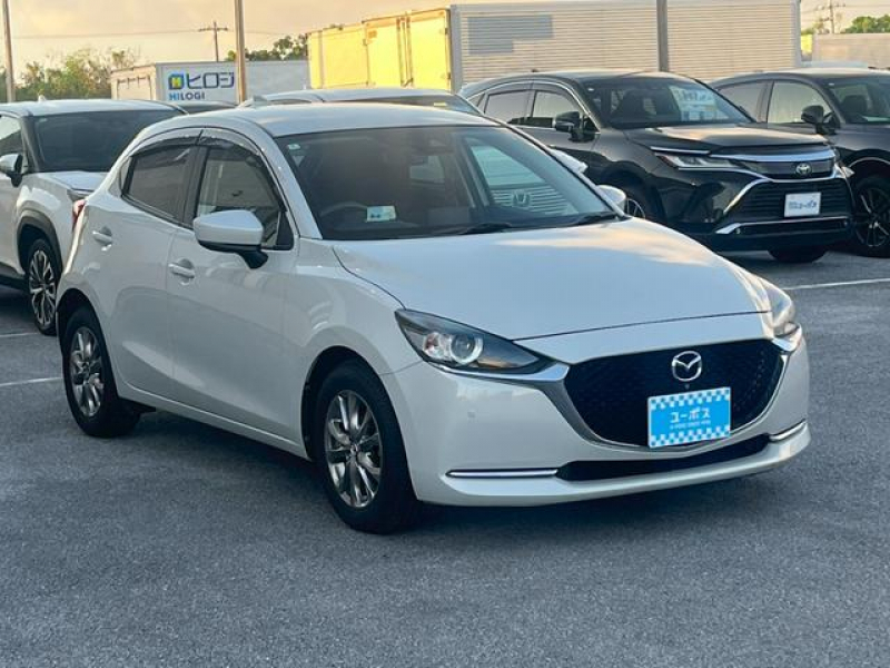 マツダ MAZDA 2