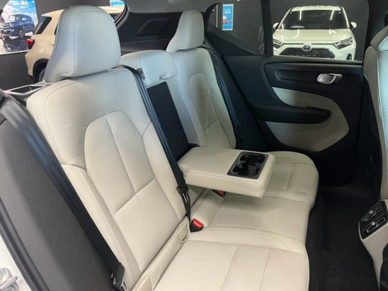 ボルボ XC40