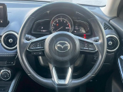 マツダ MAZDA 2